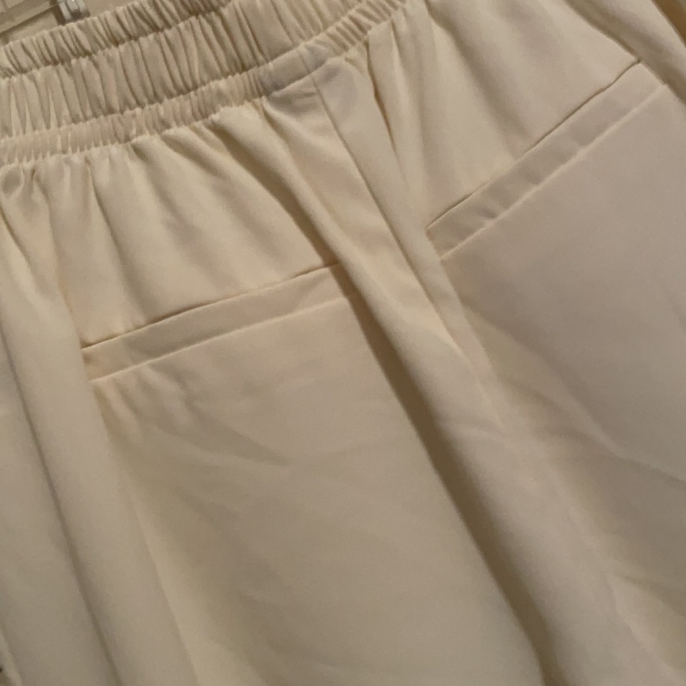 A new day thin long wide leg off white pants - Picture 3 of 10